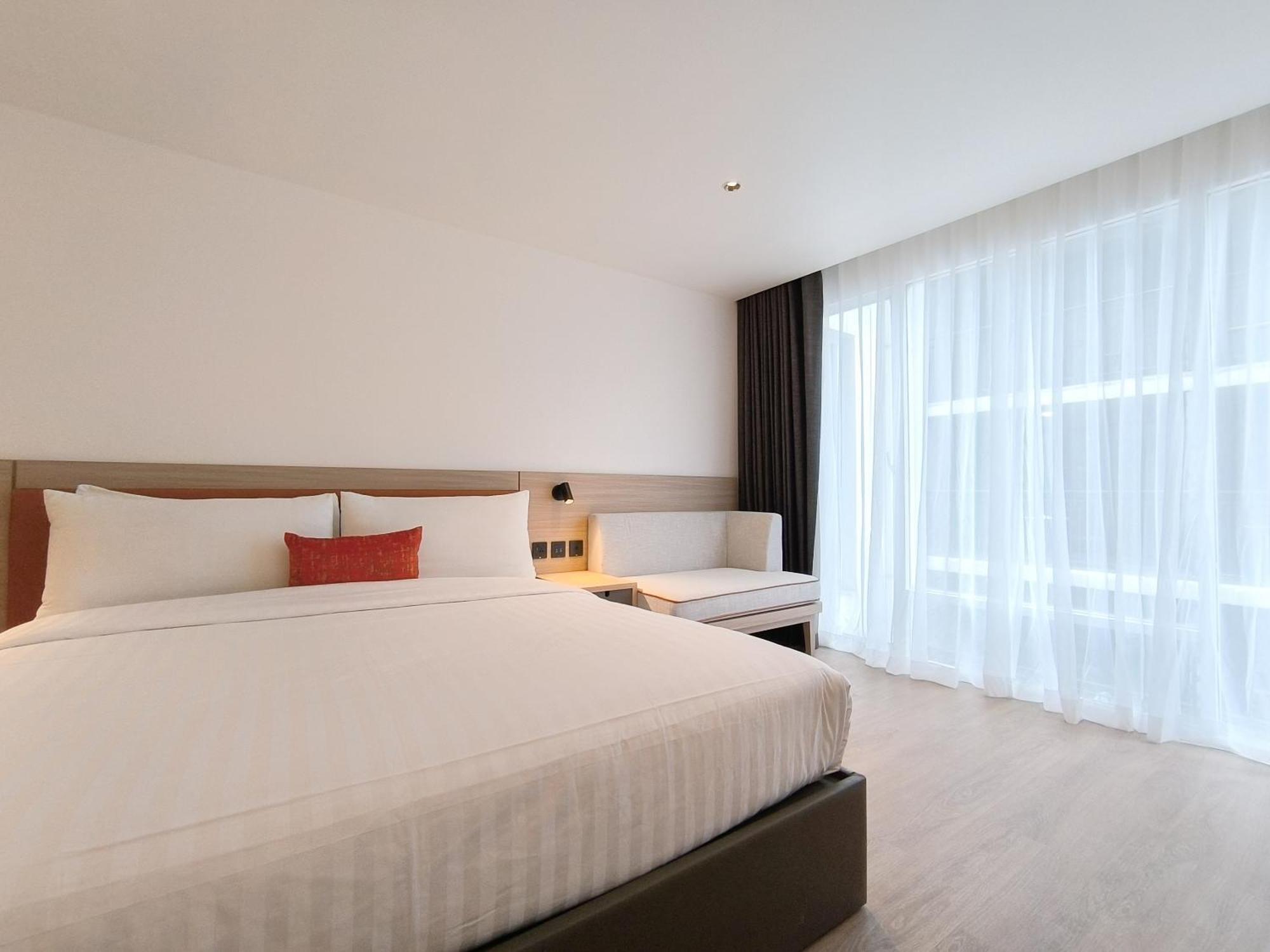 Citichic Sukhumvit 13 By Compass Hospitality - Newly Renovated Hotel Bangkok Exterior photo